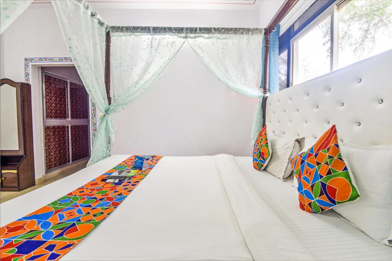 Fabhotel Everest International Удайпур Екстериор снимка